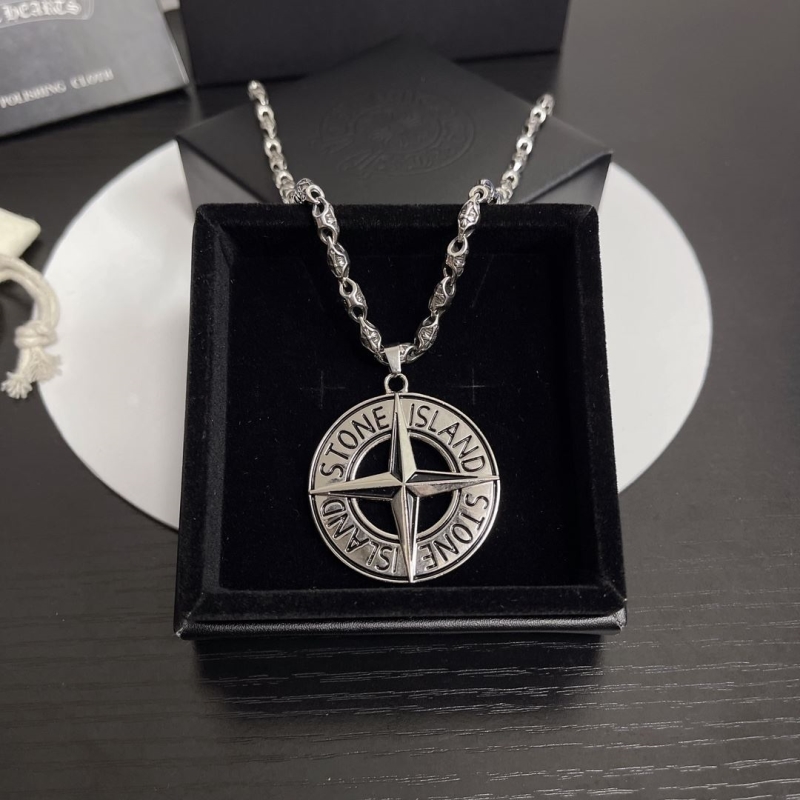 Ch**me He**ts necklaces